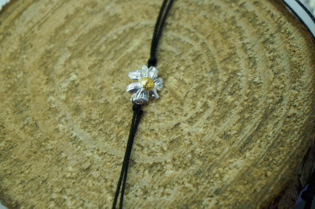 Sterling Silver Daisy Bracelet - Real Chamomile Flower Detail