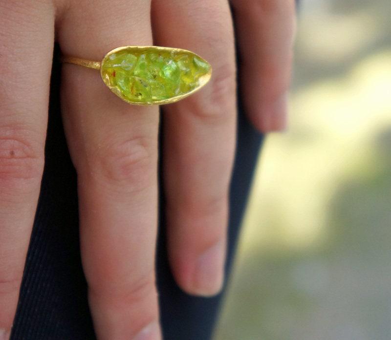 Nature Inspired Sterling Silver Ring, Mussel Shell, Green Murano Glass (Women’s)