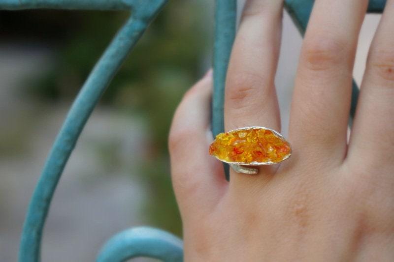 Nature-Inspired Ring: Sterling Silver Mussel Shell with Murano Glass