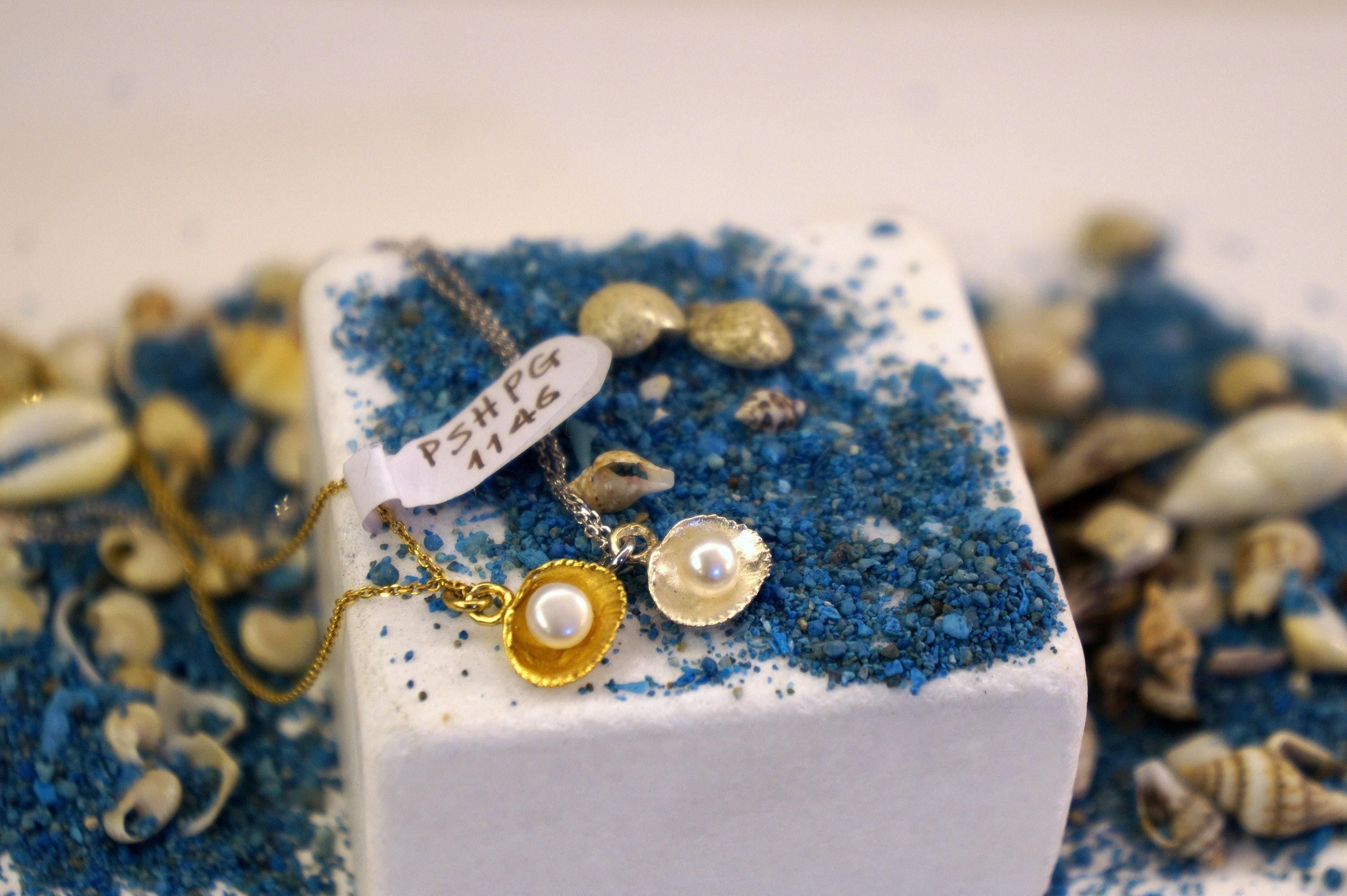 Sea Shell Pendant Necklace: Freshwater Pearl Jewelry (Sterling Silver Gold Plated)