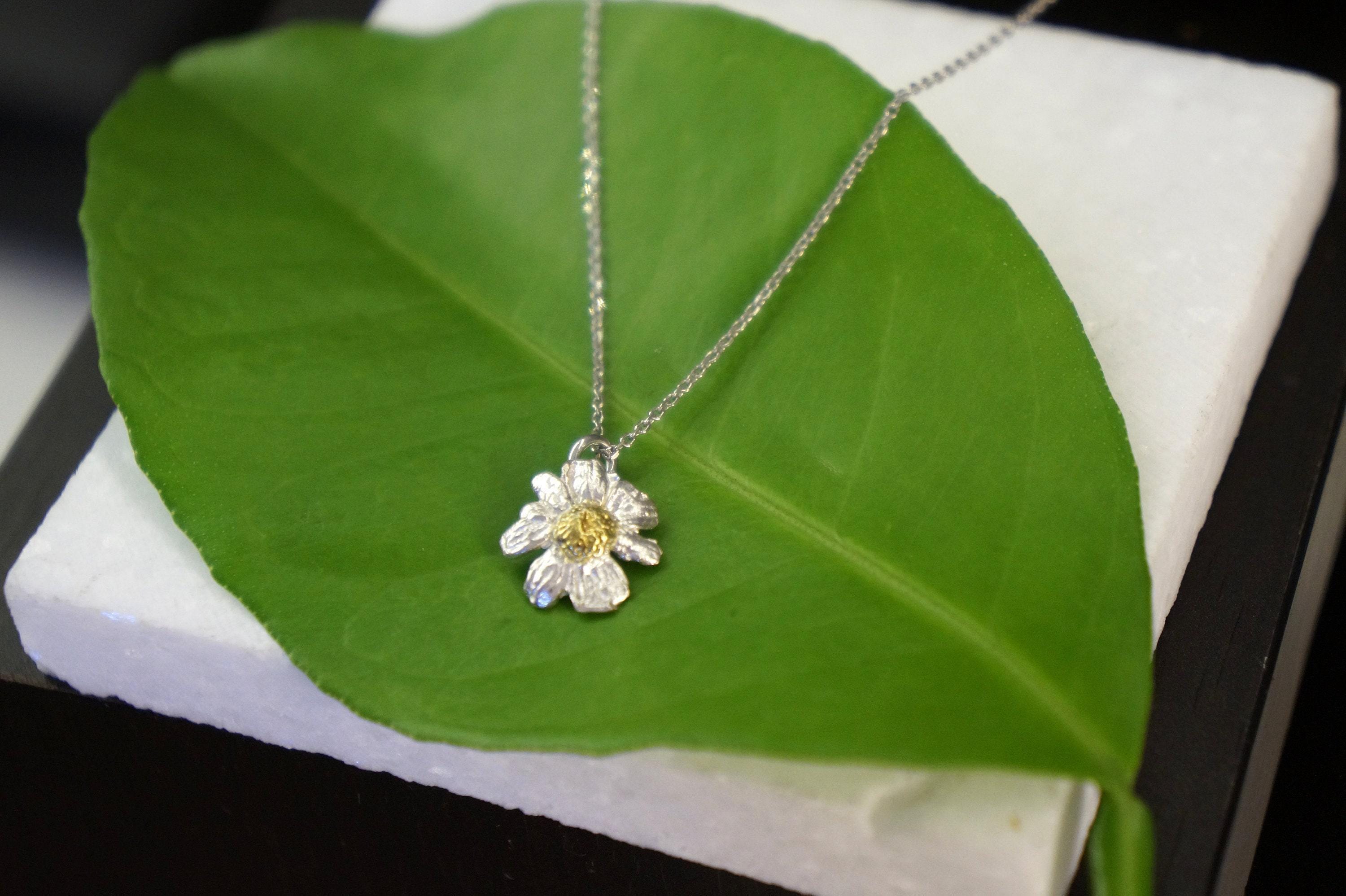 Real Chamomile Flower Necklace, Handmade Minimalist Jewelry, Dainty Botanical Pendant, Gift for Calm and Healing, Sterling Silver 925