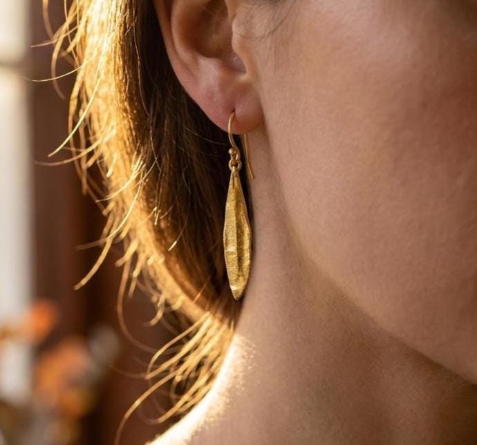 Every day Leaf earrings gift for women in Sterling recycled Silver or Gold Plated. Olive symbolize peace, protection, and fertility.
