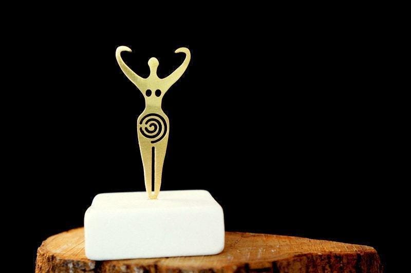 Fertility Goddess Statue: Gold Bronze and White Marble Sculpture