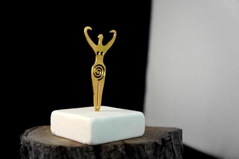 Fertility Goddess Statue: Gold Bronze and White Marble Sculpture