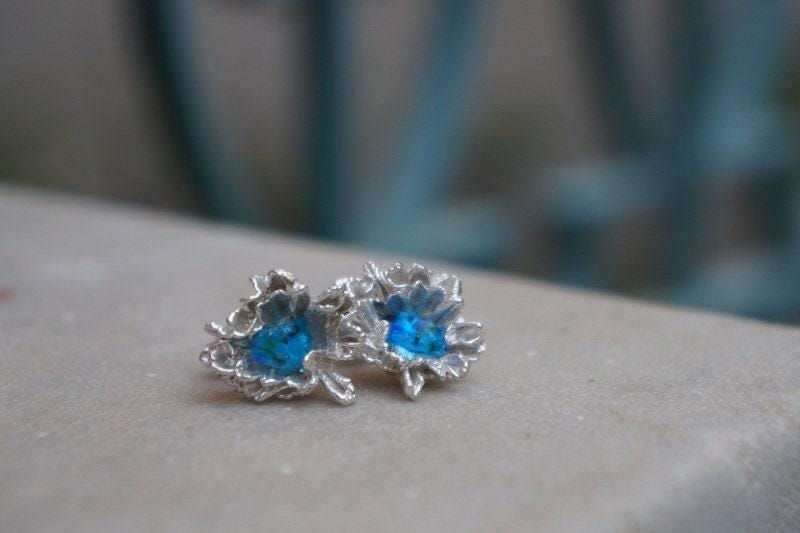 Sterling Silver 925, Venetian Raw Murano Sky Blue Εarrings - Daisy is a symbol tenacity, Patience and Life Force.