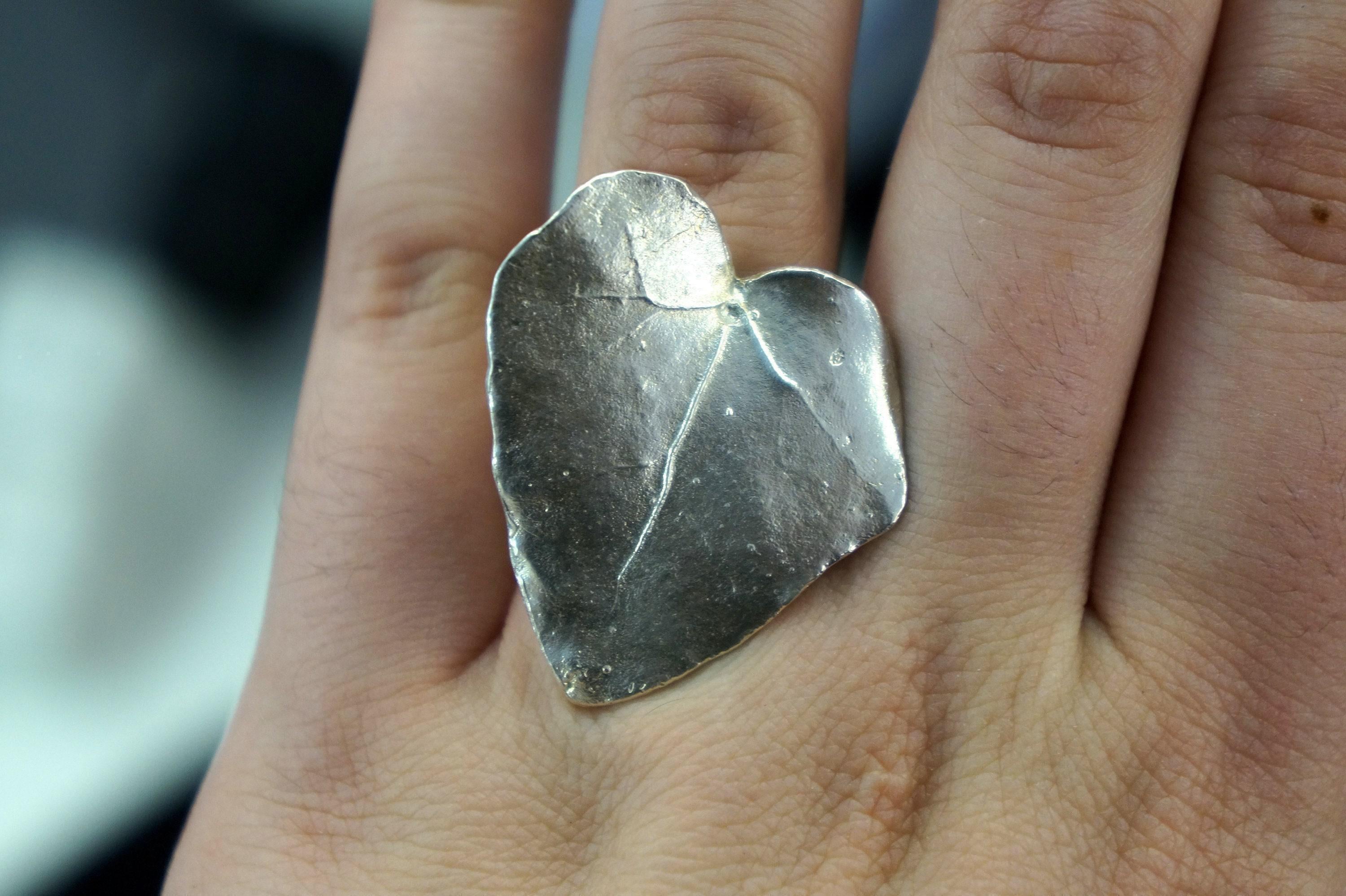 Sterling Silver Ivy Leaf Heart Ring Goldplated.