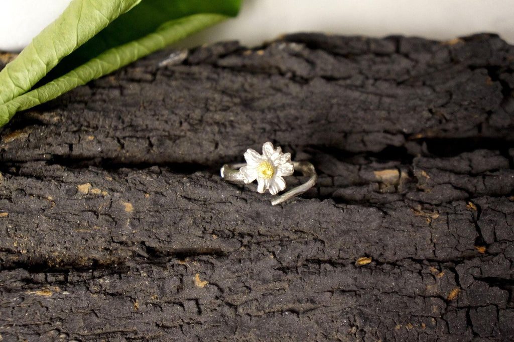 Silver Chamomile Flower Ring, Handmade Minimalist Jewelry, Botanical Band, Gift for Luck & Health, Eco Sustainable Sterling Silver 925