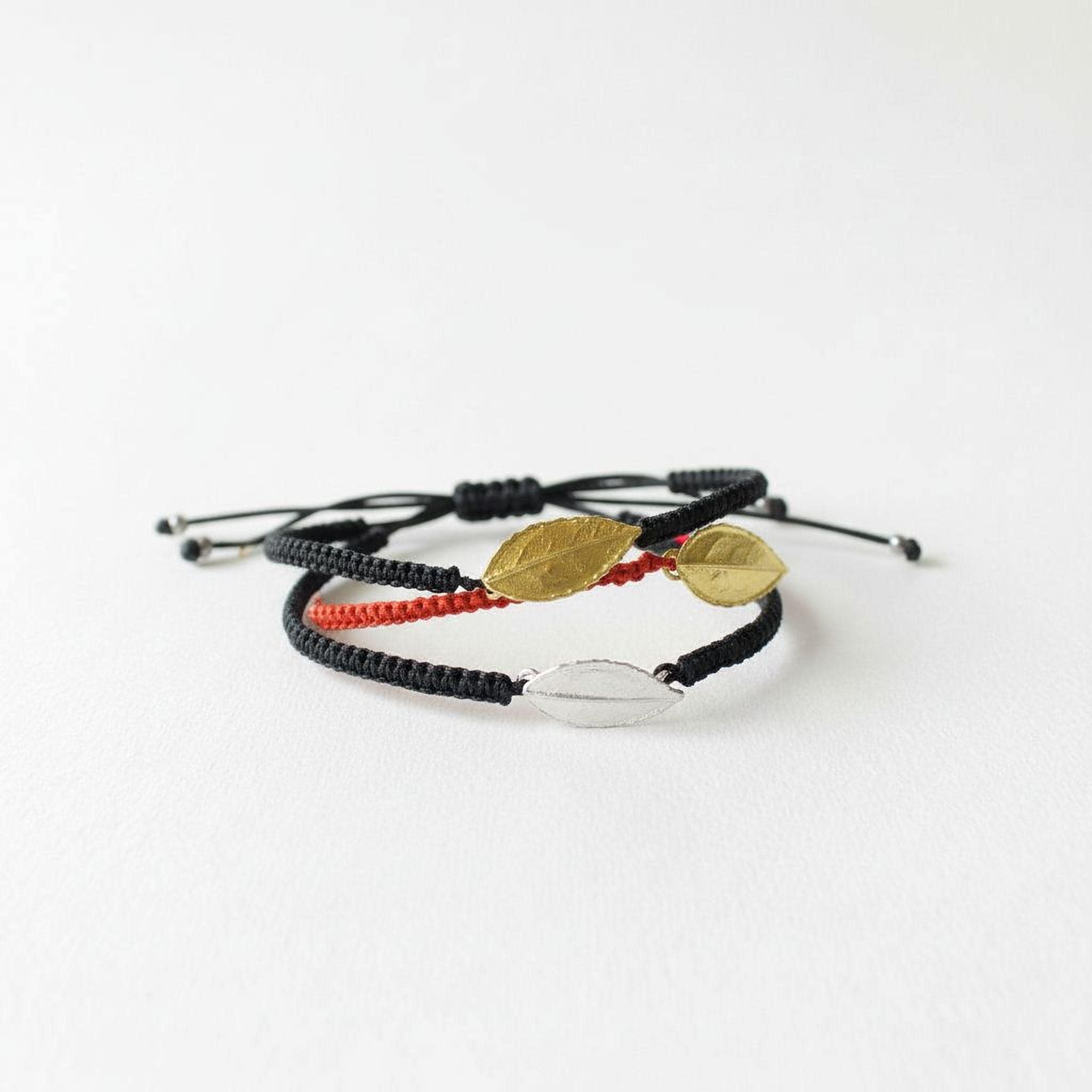 Real Rose leaf Bracelet, sterling silver 925. Nature Bracelet Rose Leaf Unisex Adjustable Bracelet.Roses are symbols of Love, Beauty