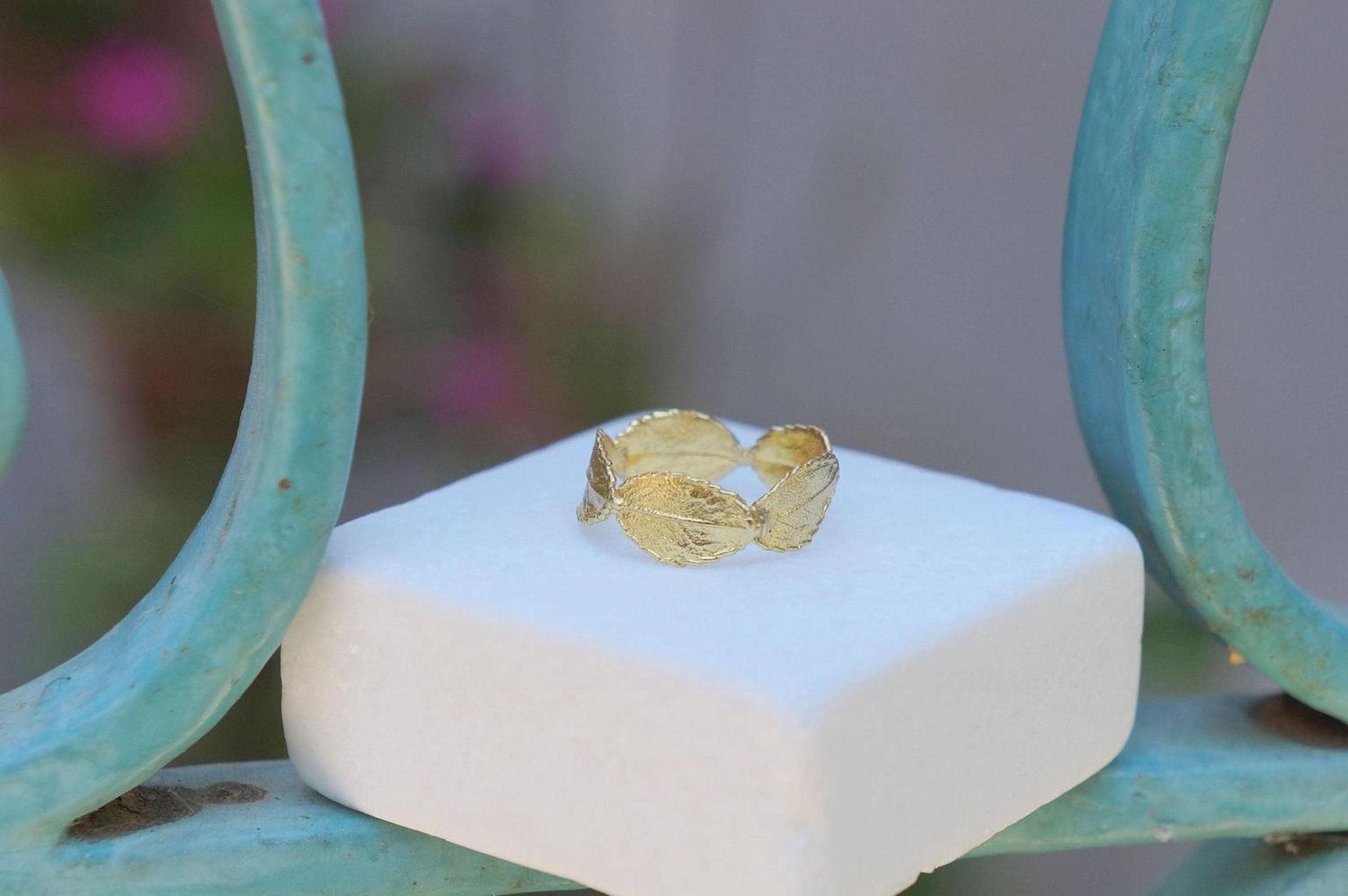 Solid Gold Rose Ring, Handmade nature Jewelry, Organic Leaf Band, Gift for Passion & Longevity, Sustainable Real Gold (9K, 14K, 18K)
