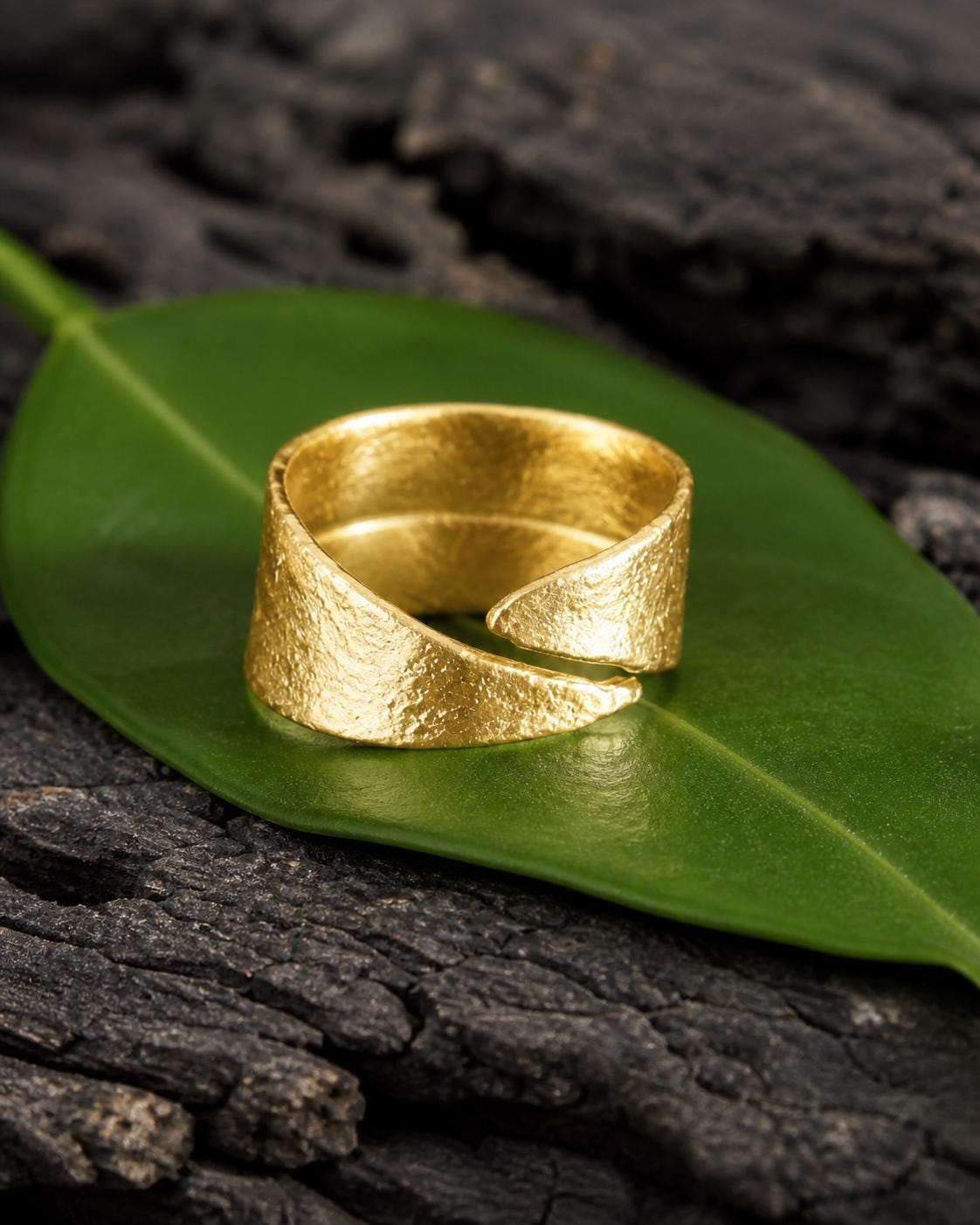 Real Olive Leaf Ring, Handmade Nature Jewelry, Organic Gold Band, Gift for Luck & Success, Eco Sustainable Brass
