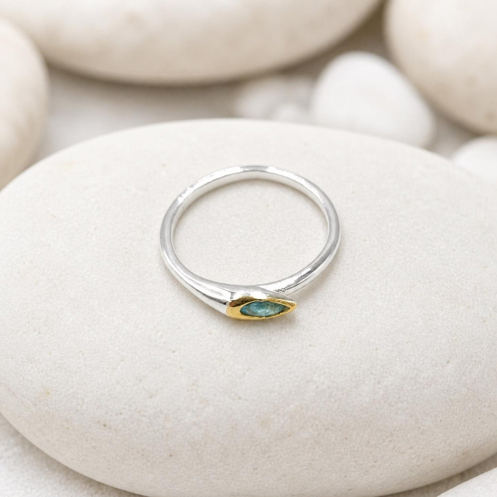 Minimalist Ring with Green Gemstone, Handmade Dainty Jewelry, Sterling Silver 925 Band for Everyday Wear, Nature-Inspired Gift for Women