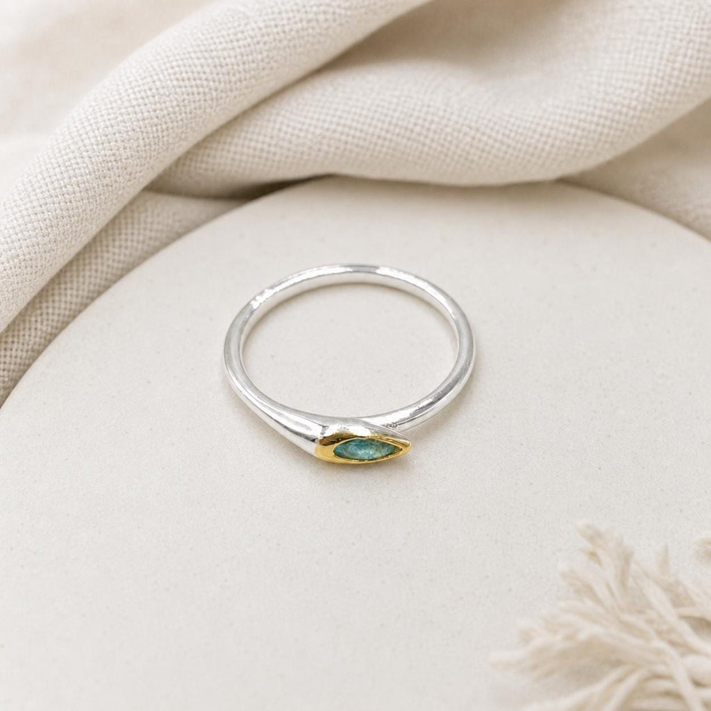 Minimalist Ring with Green Gemstone, Handmade Dainty Jewelry, Sterling Silver 925 Band for Everyday Wear, Nature-Inspired Gift for Women