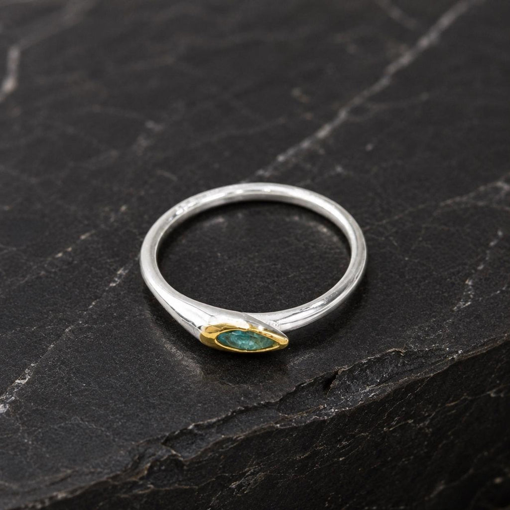 Minimalist Ring with Green Gemstone, Handmade Dainty Jewelry, Sterling Silver 925 Band for Everyday Wear, Nature-Inspired Gift for Women